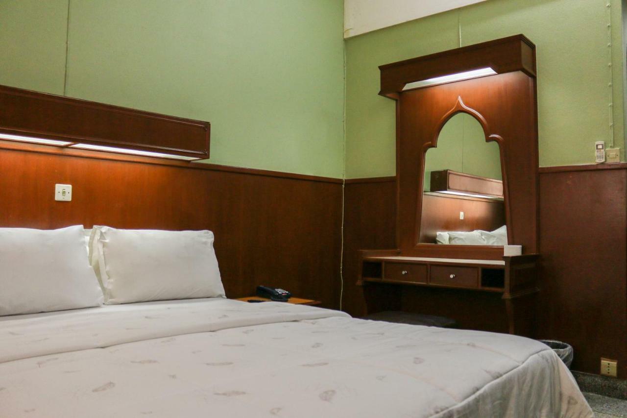 Nakornping Hotel Bangkok Eksteriør bilde